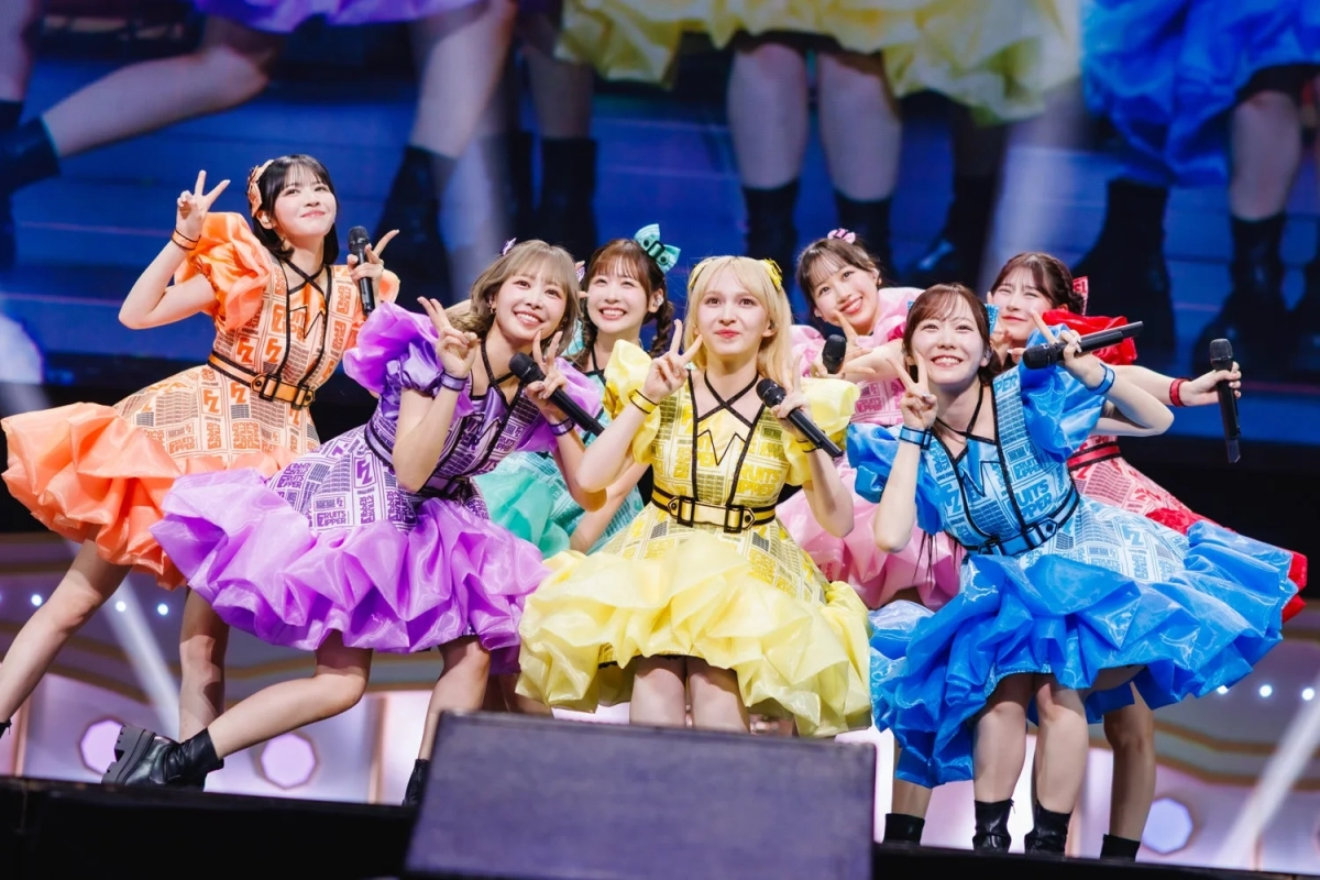 FRUITS ZIPPERのパフォーマンス