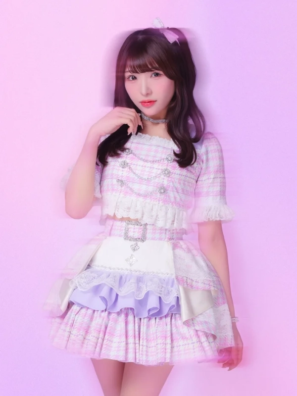 笑顔を見せるメンバー