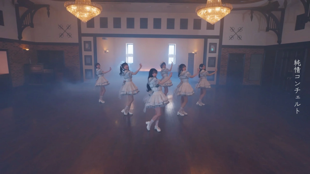 アイドルグループのパフォーマンス