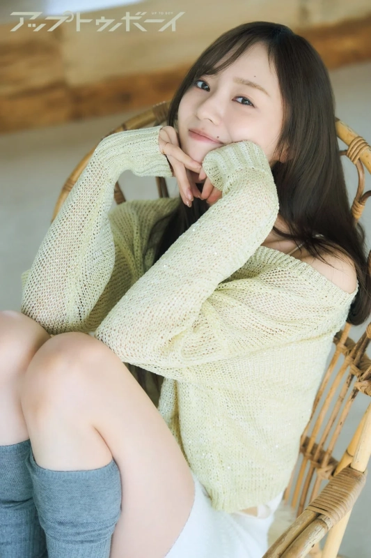 梅澤美波さんのグラビアカット