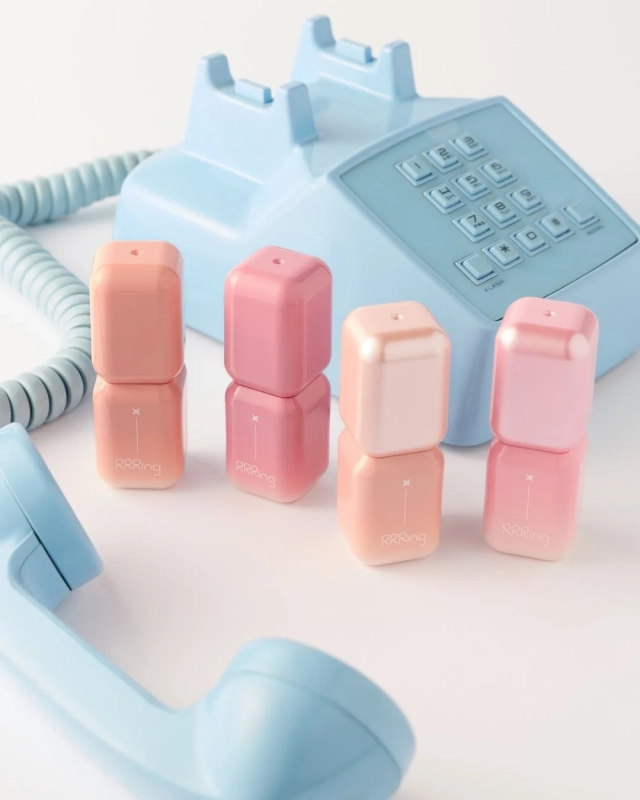 リリリング リキッドグラム アイシャドウの製品画像