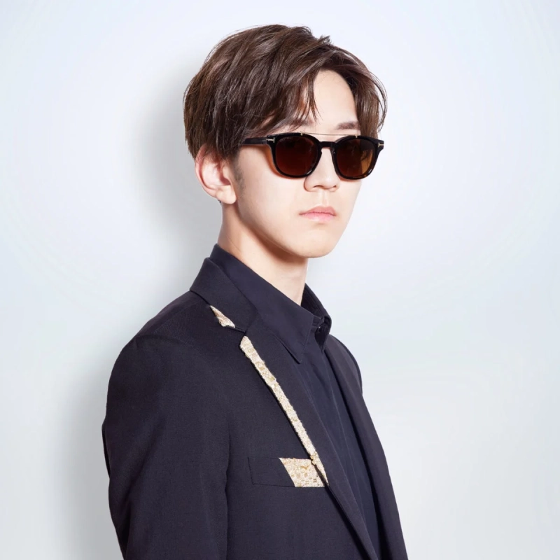 歌衣メイカさん