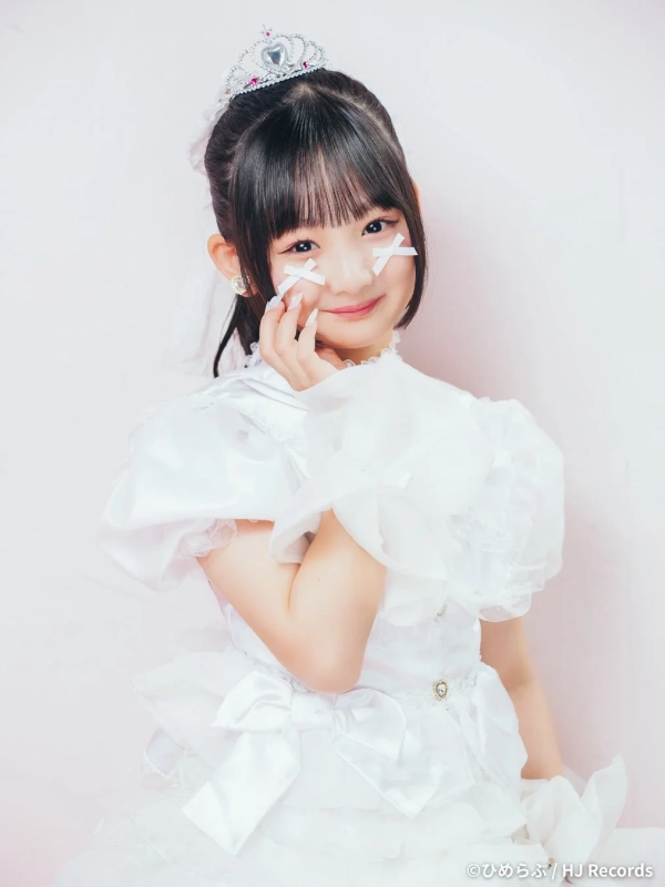 椎奈 茉白