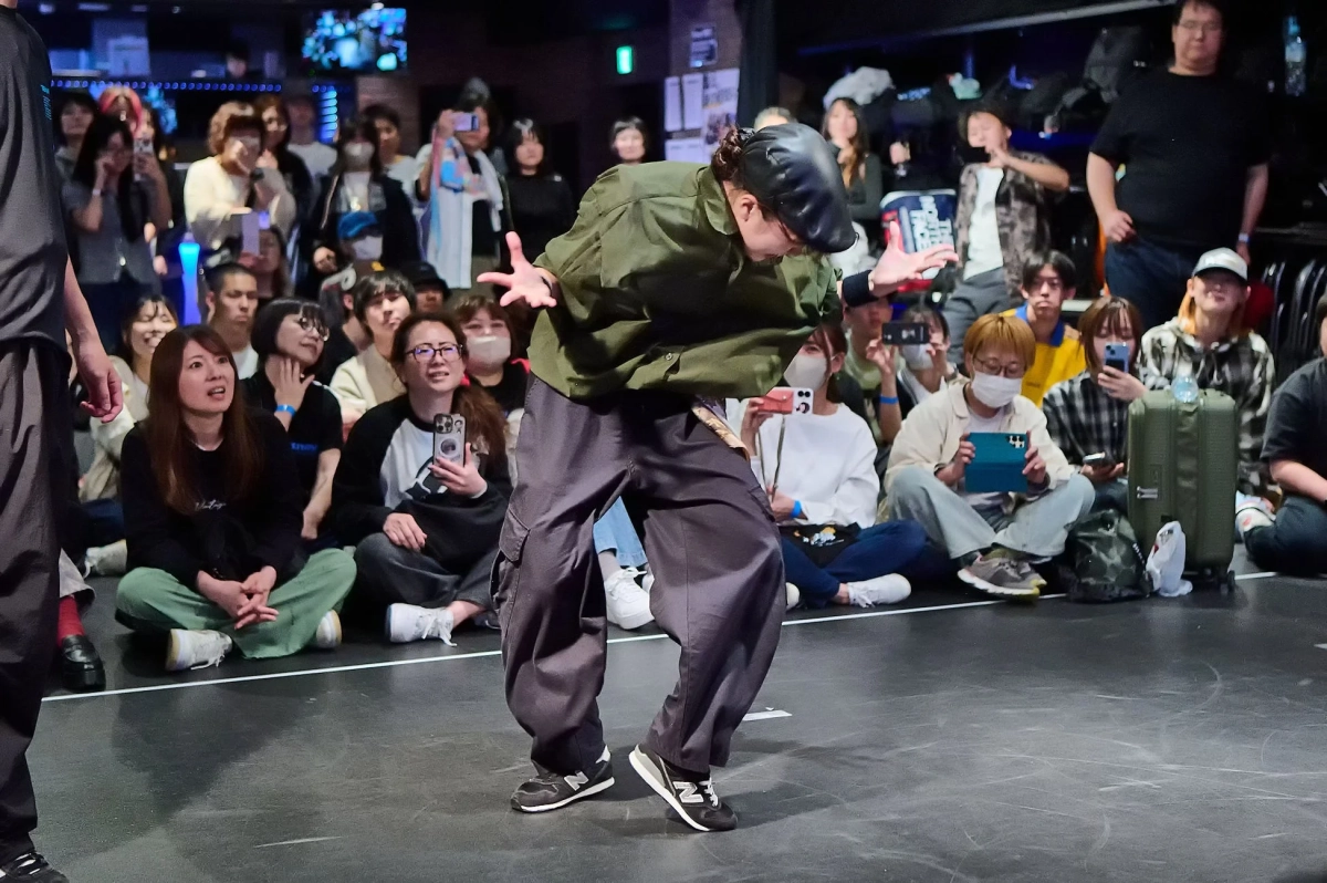 ダンスパフォーマンス