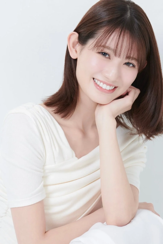 秋本帆華さん