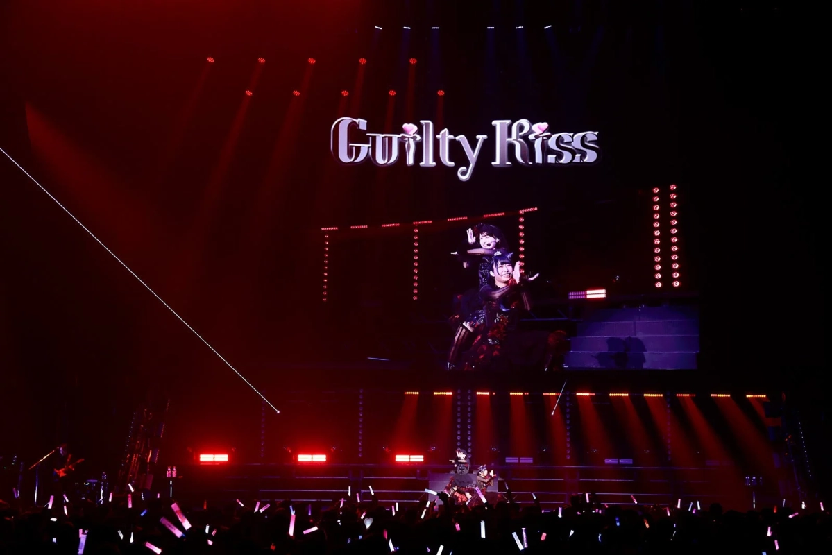 Guilty Kissのライブパフォーマンス