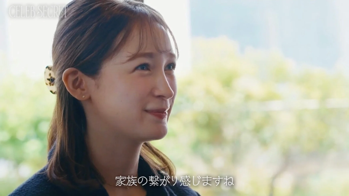 笑顔を見せる藤井サチさん