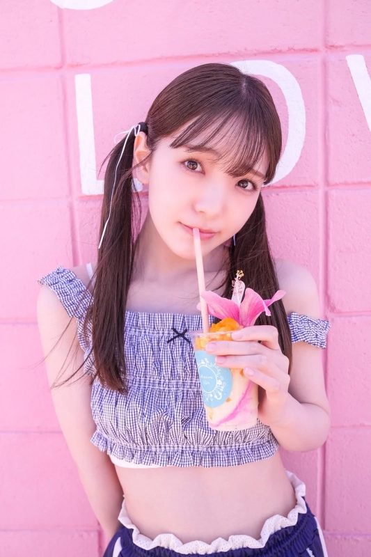 桜井えまさんの写真集先行カット