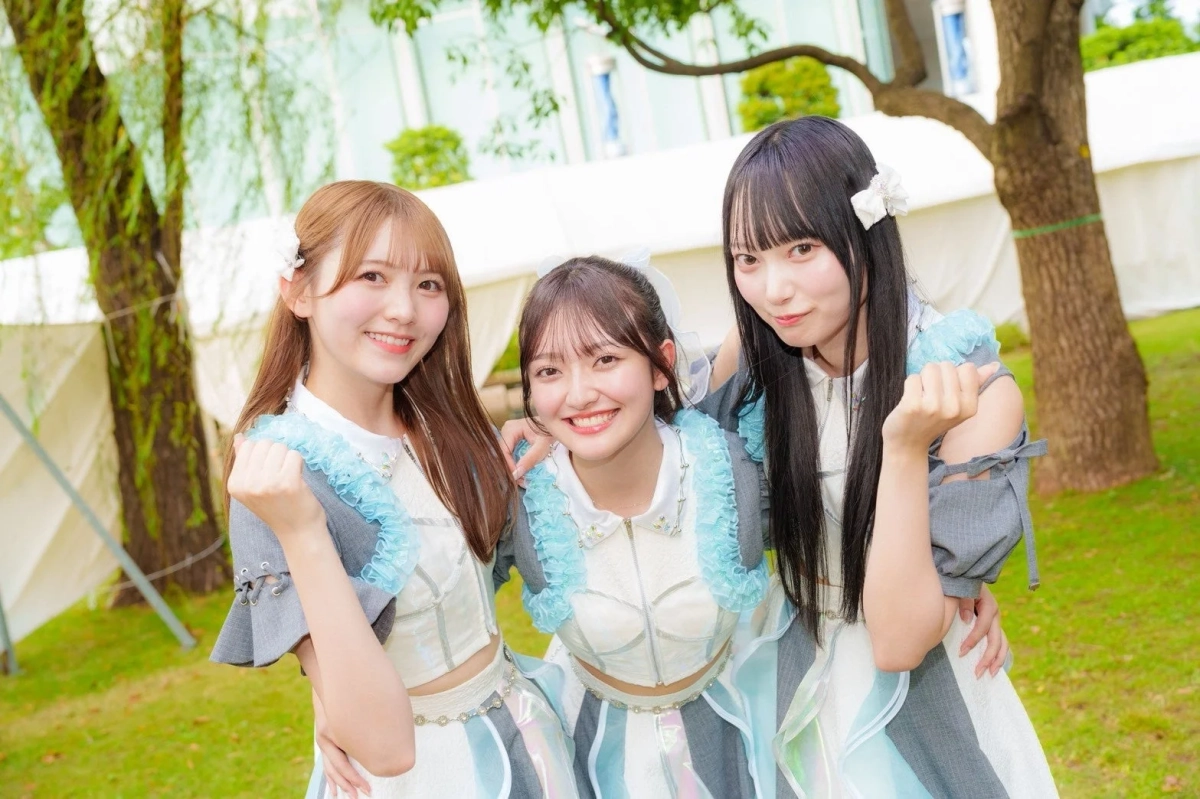 新メンバー3名の集合写真