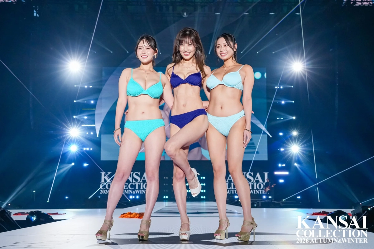 FASHION LEADERSスペシャルステージ 水着