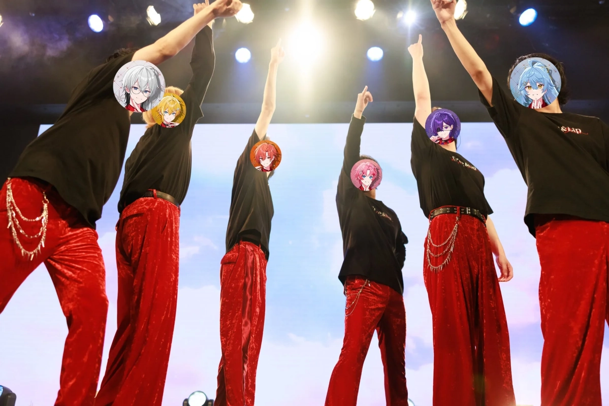 6人でのパフォーマンス